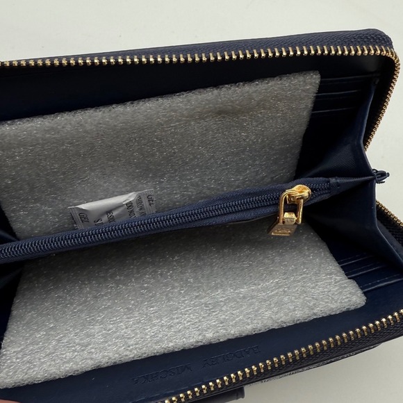 Badgley Mischka Navy Vegan Leather Studded Wristlet Small Purse Wallet $59 - Picture 6 of 13
